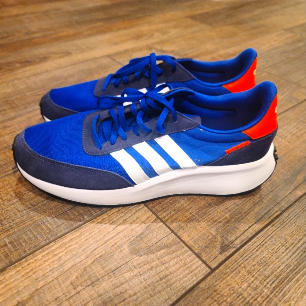 Adidas Run 70s